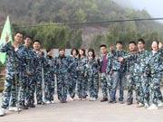 集團組織新員工進行拓展訓練 集團組織新員工進行拓展訓練